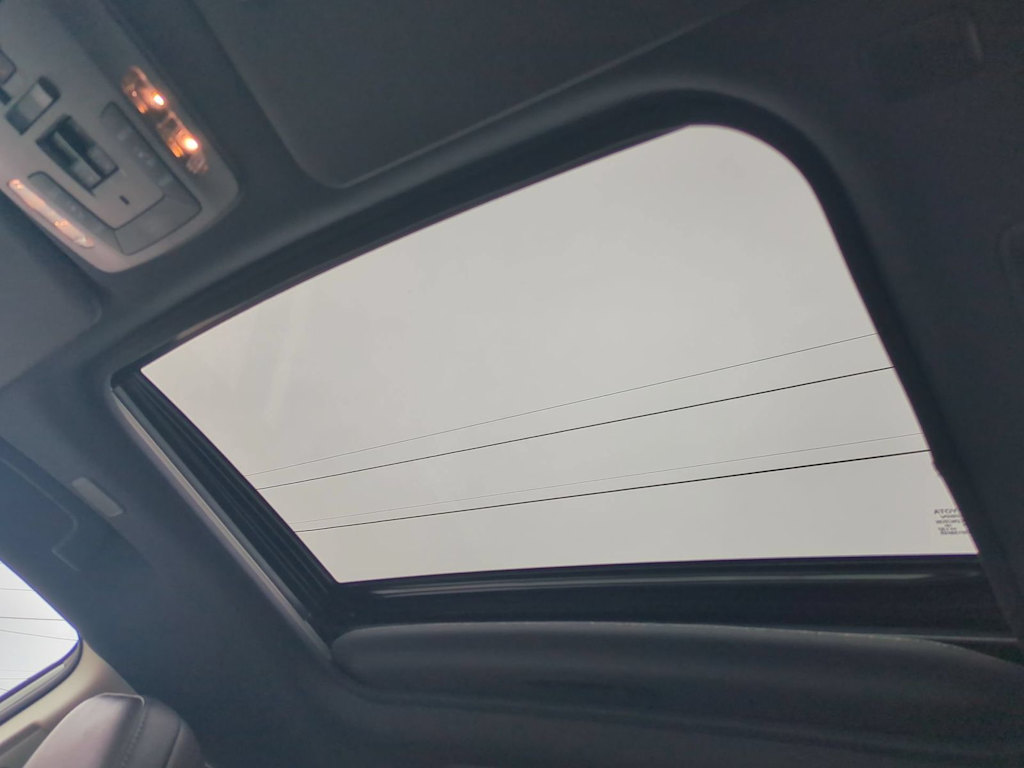 Thumbnail: 2024 Toyota Sienna - 27