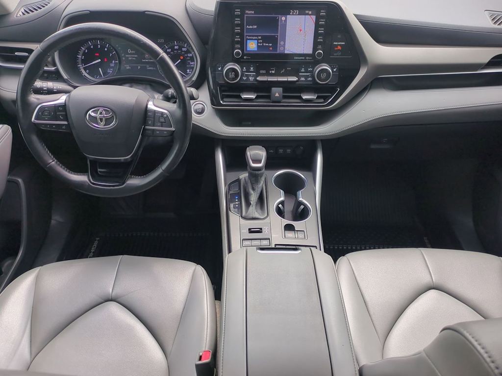 Thumbnail: 2020 Toyota Highlander - 9