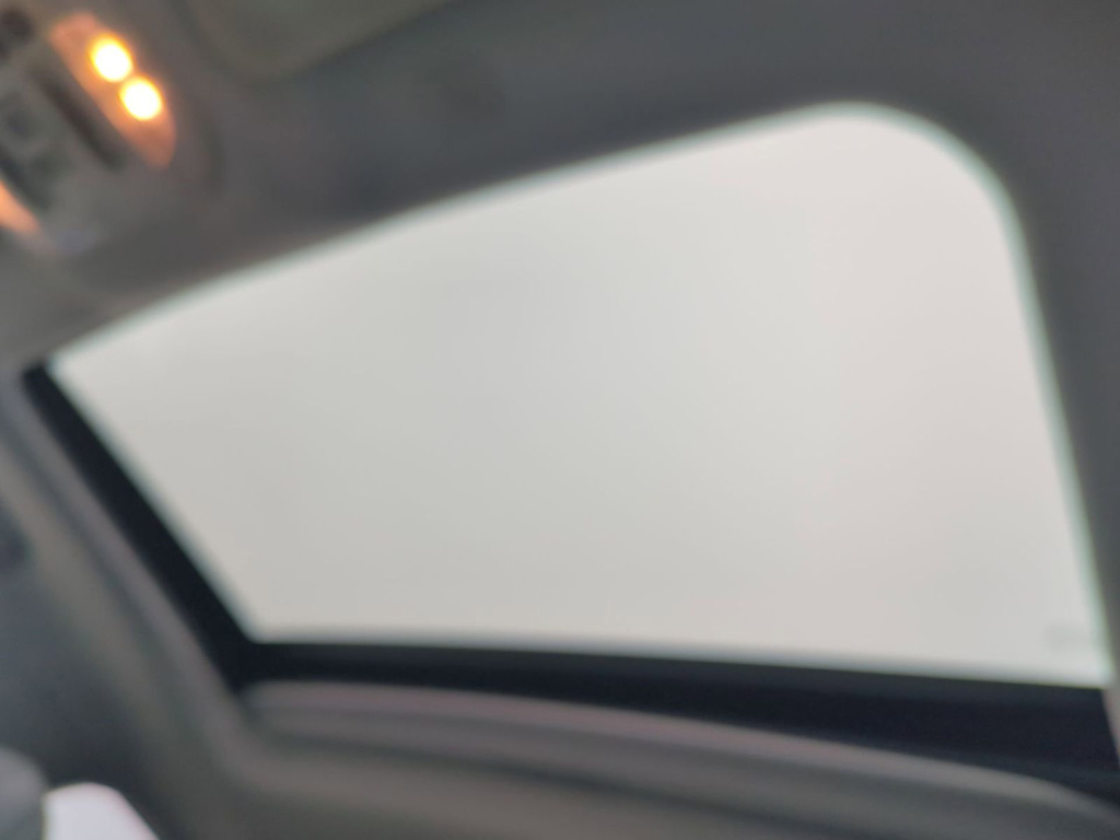 Thumbnail: 2022 Toyota Highlander - 27