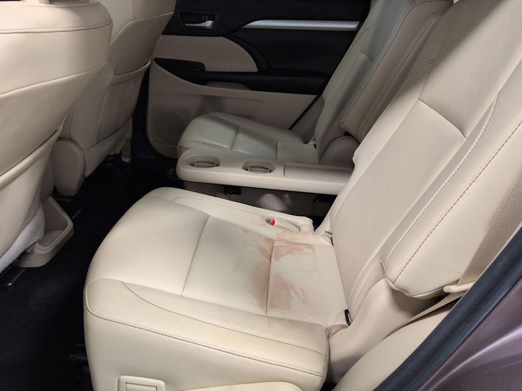 Thumbnail: 2018 Toyota Highlander - 28