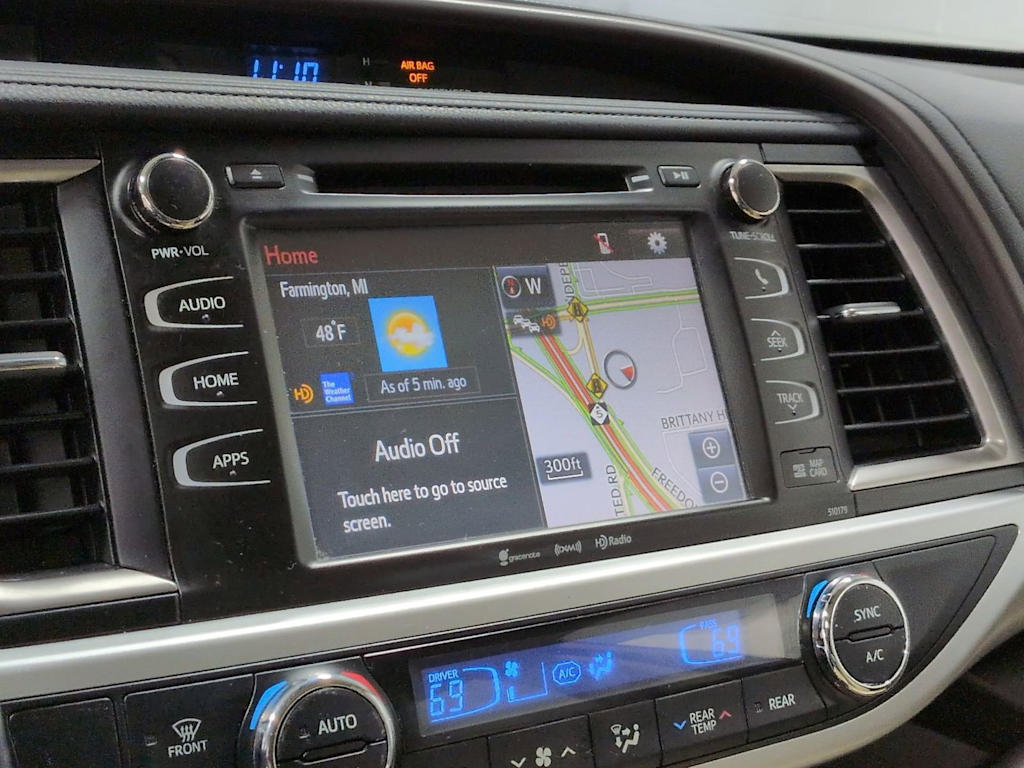 Thumbnail: 2018 Toyota Highlander - 14