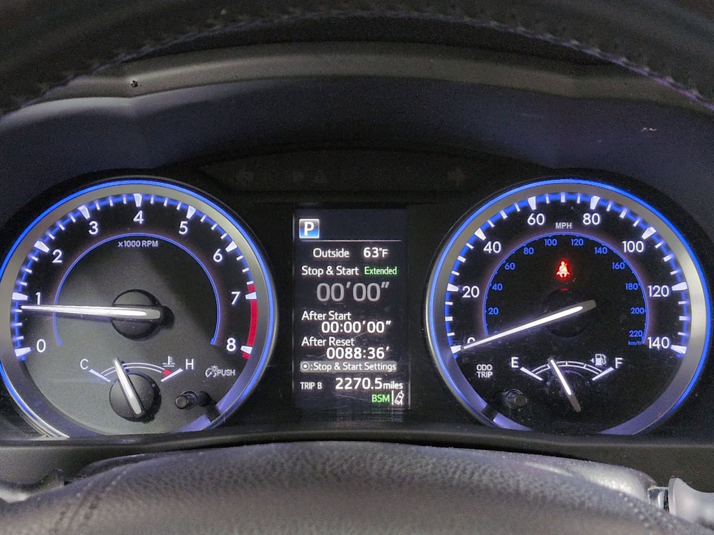 Thumbnail: 2018 Toyota Highlander - 16