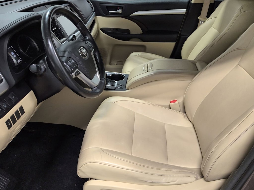 Thumbnail: 2018 Toyota Highlander - 10