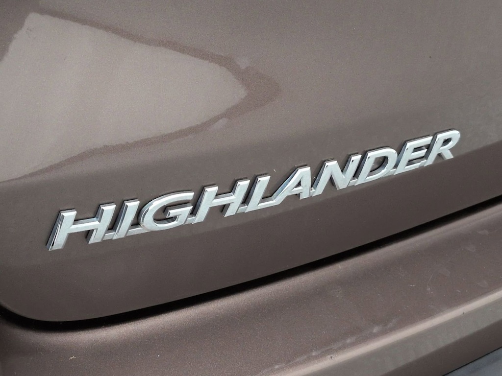 Thumbnail: 2018 Toyota Highlander - 7
