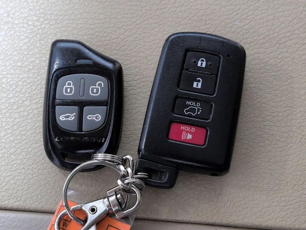 Thumbnail: 2018 Toyota Highlander - 17