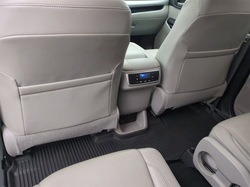 Thumbnail: 2019 Toyota Highlander - 26