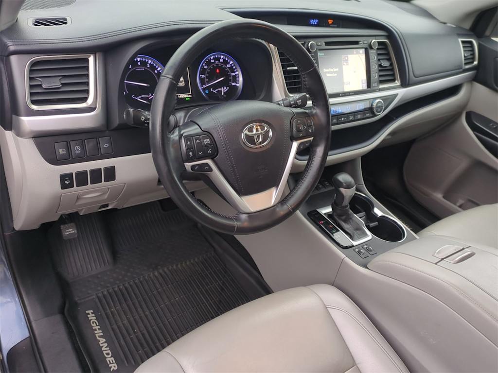 Thumbnail: 2019 Toyota Highlander - 2