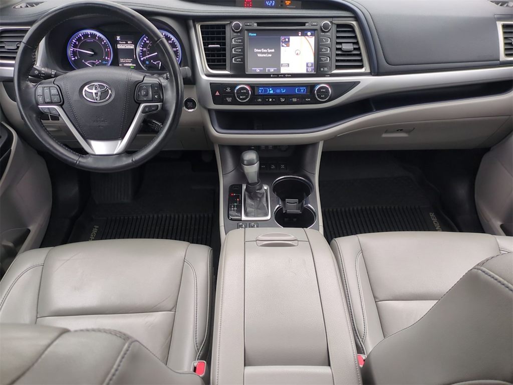 Thumbnail: 2019 Toyota Highlander - 9