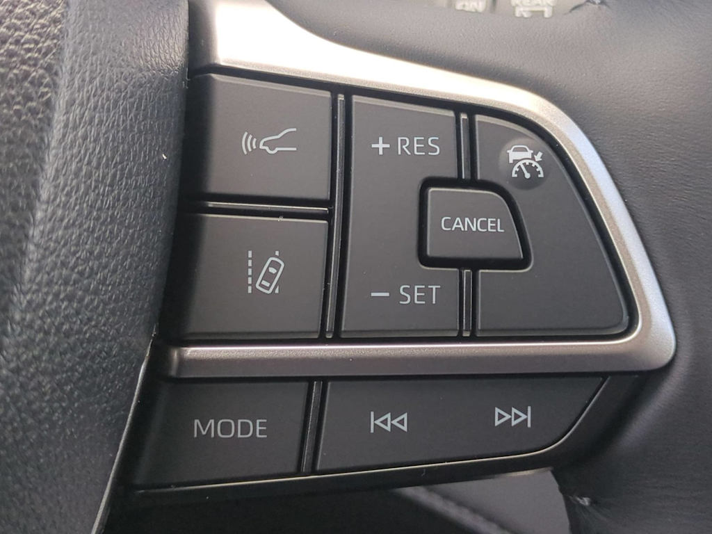 Thumbnail: 2026 Toyota Highlander - 32