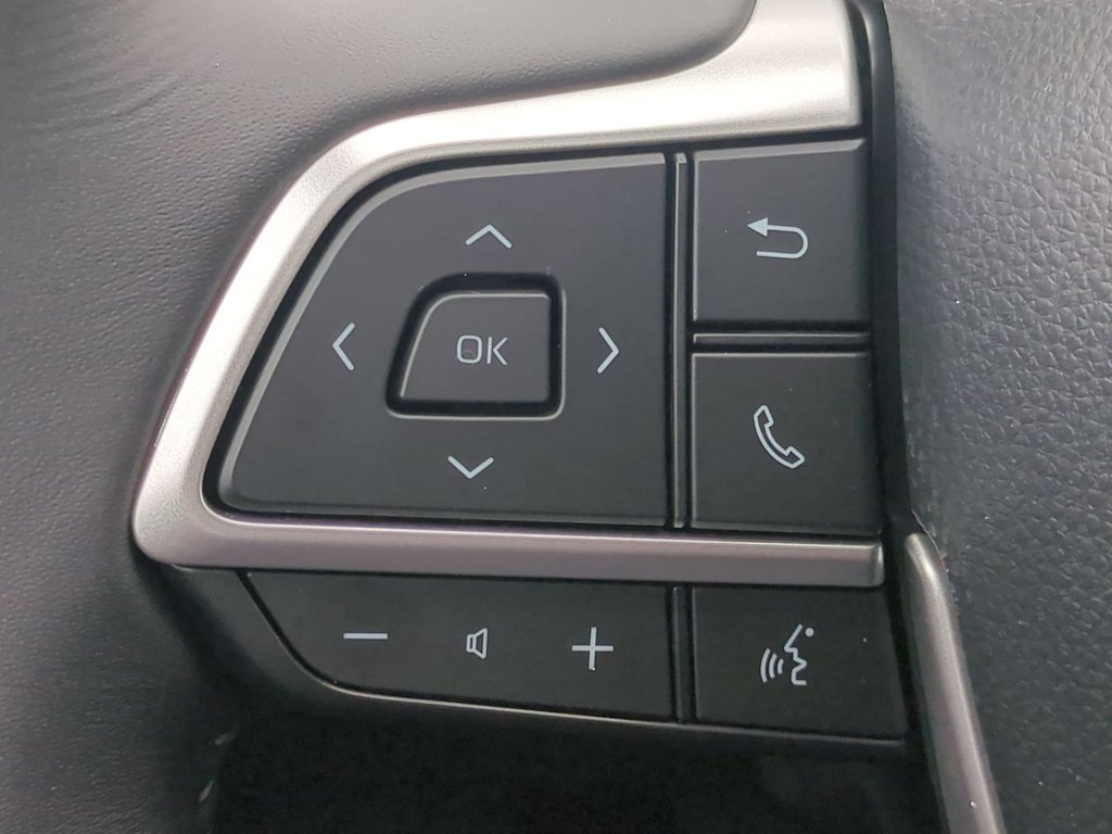 Thumbnail: 2026 Toyota Highlander - 29