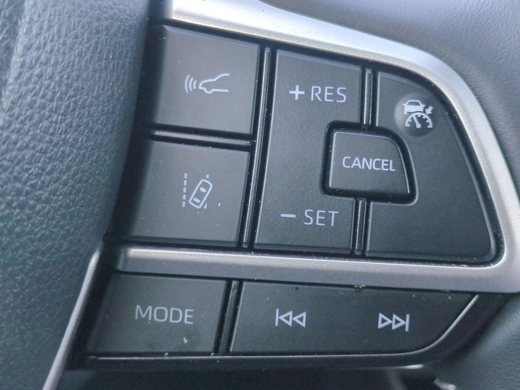Thumbnail: 2026 Toyota Highlander - 32