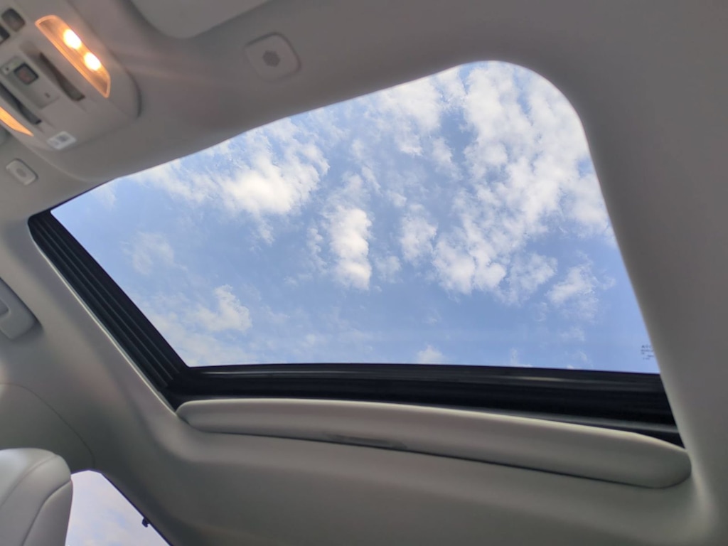 Thumbnail: 2026 Toyota Highlander - 28