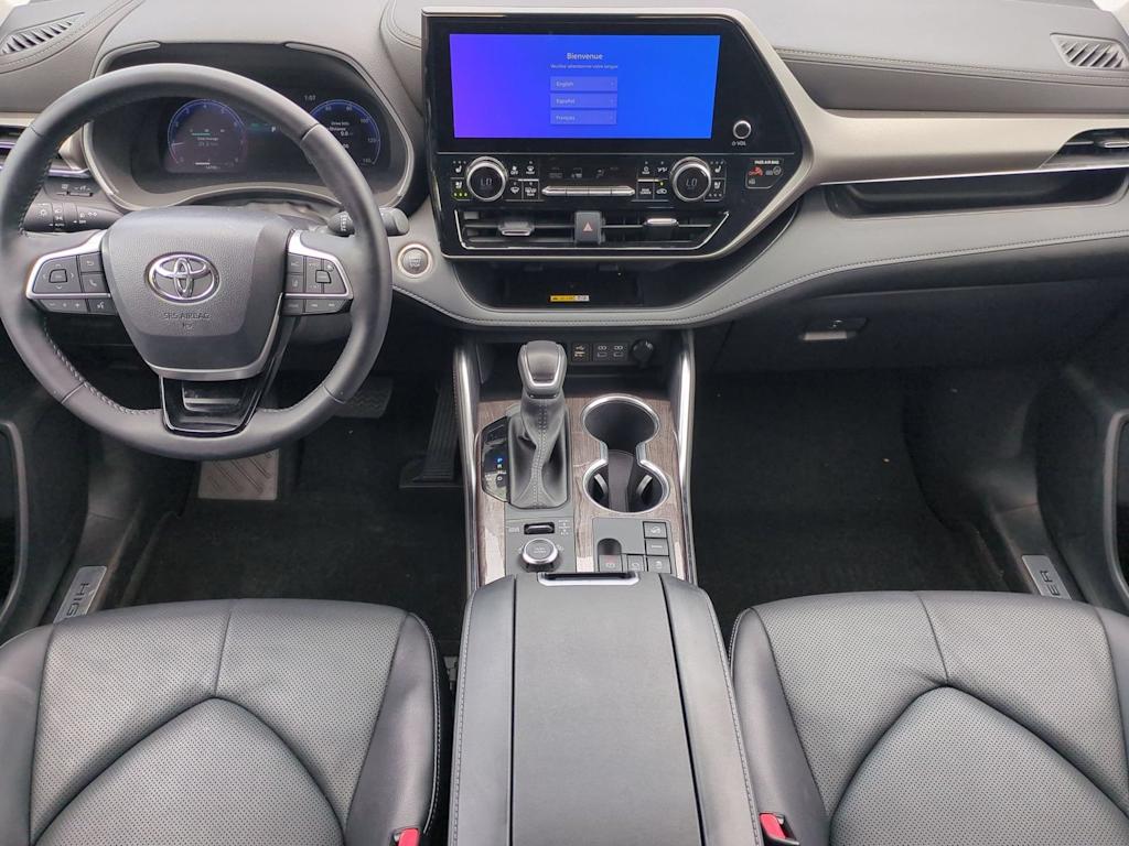 Thumbnail: 2025 Toyota Highlander - 9
