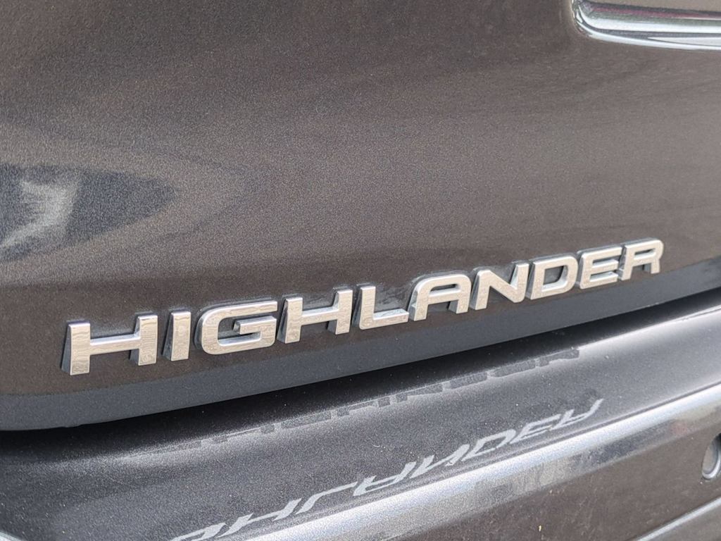 Thumbnail: 2025 Toyota Highlander - 24