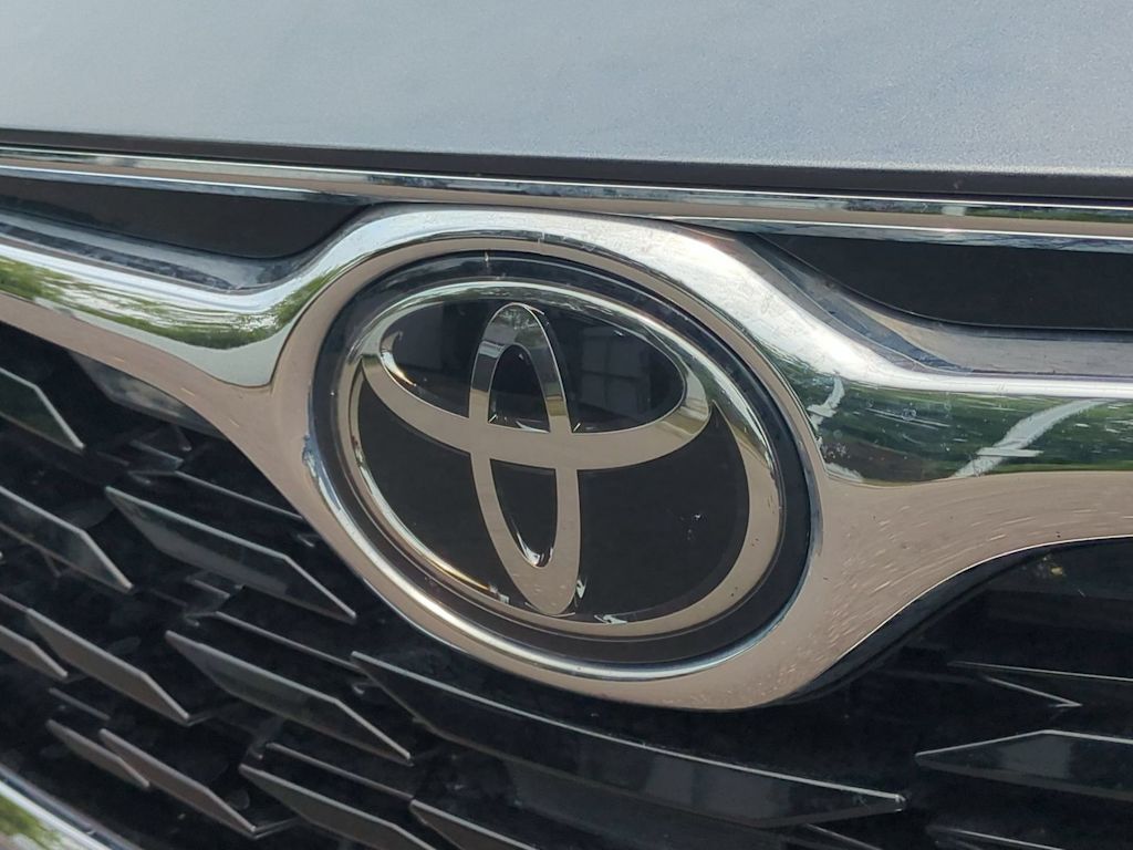 Thumbnail: 2025 Toyota Highlander - 7