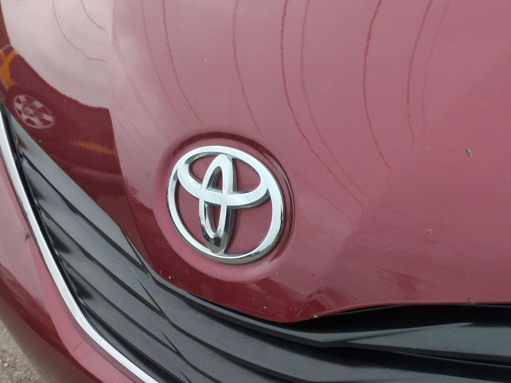 Thumbnail: 2013 Toyota Sienna - 7