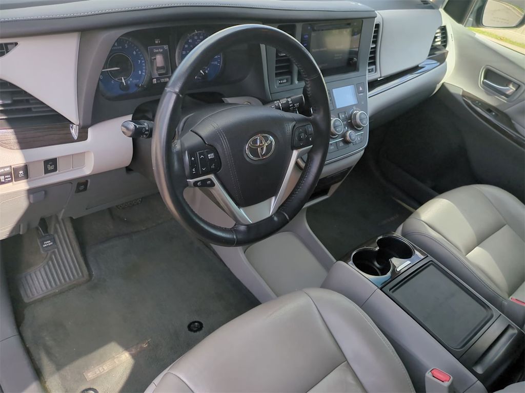 Thumbnail: 2015 Toyota Sienna - 2