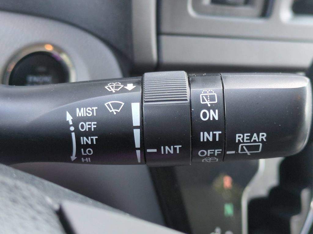 Thumbnail: 2015 Toyota Sienna - 31