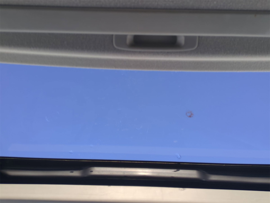 Thumbnail: 2013 Toyota Sienna - 18