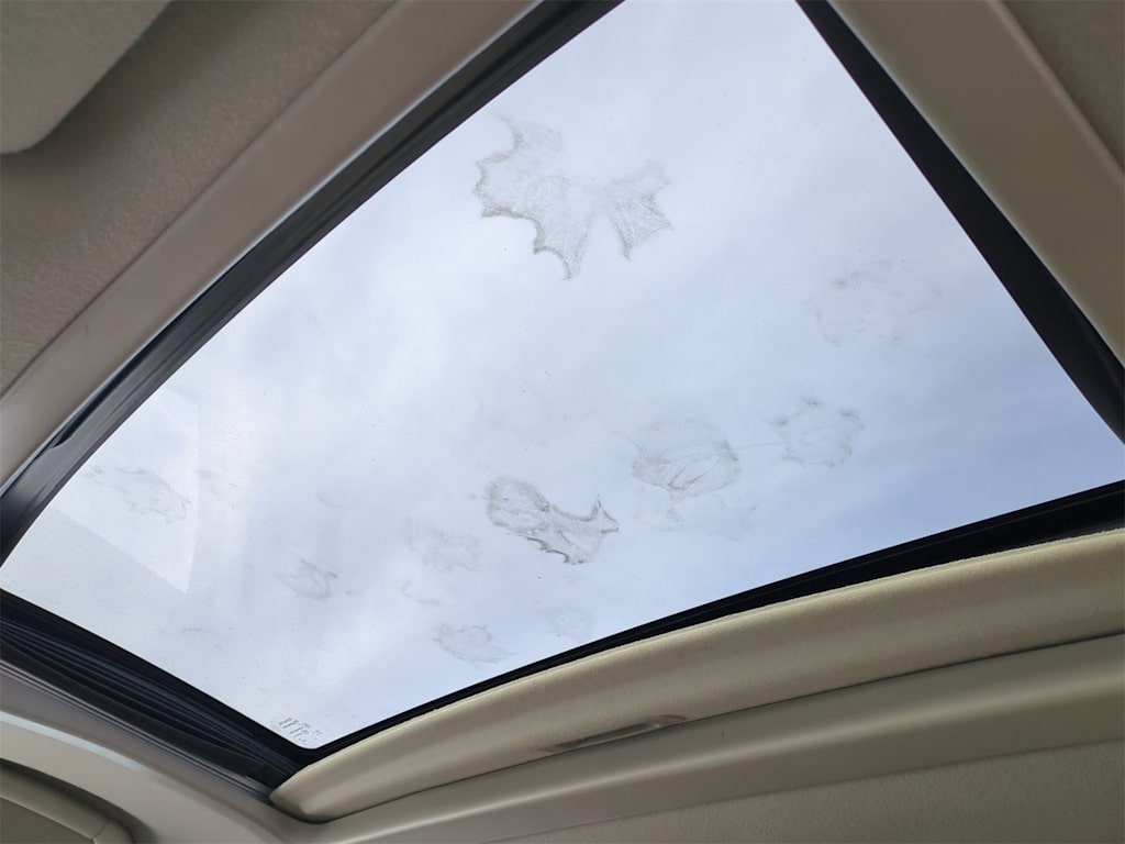 Thumbnail: 2013 Toyota Sienna - 29