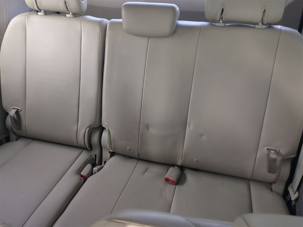 Thumbnail: 2013 Toyota Sienna - 30