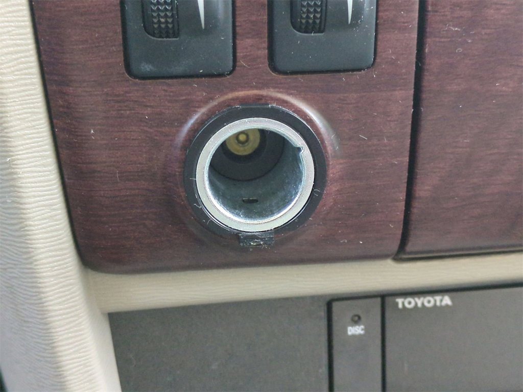 Thumbnail: 2013 Toyota Sienna - 36