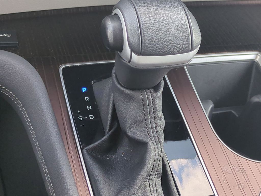 Thumbnail: 2024 Toyota Sienna - 15