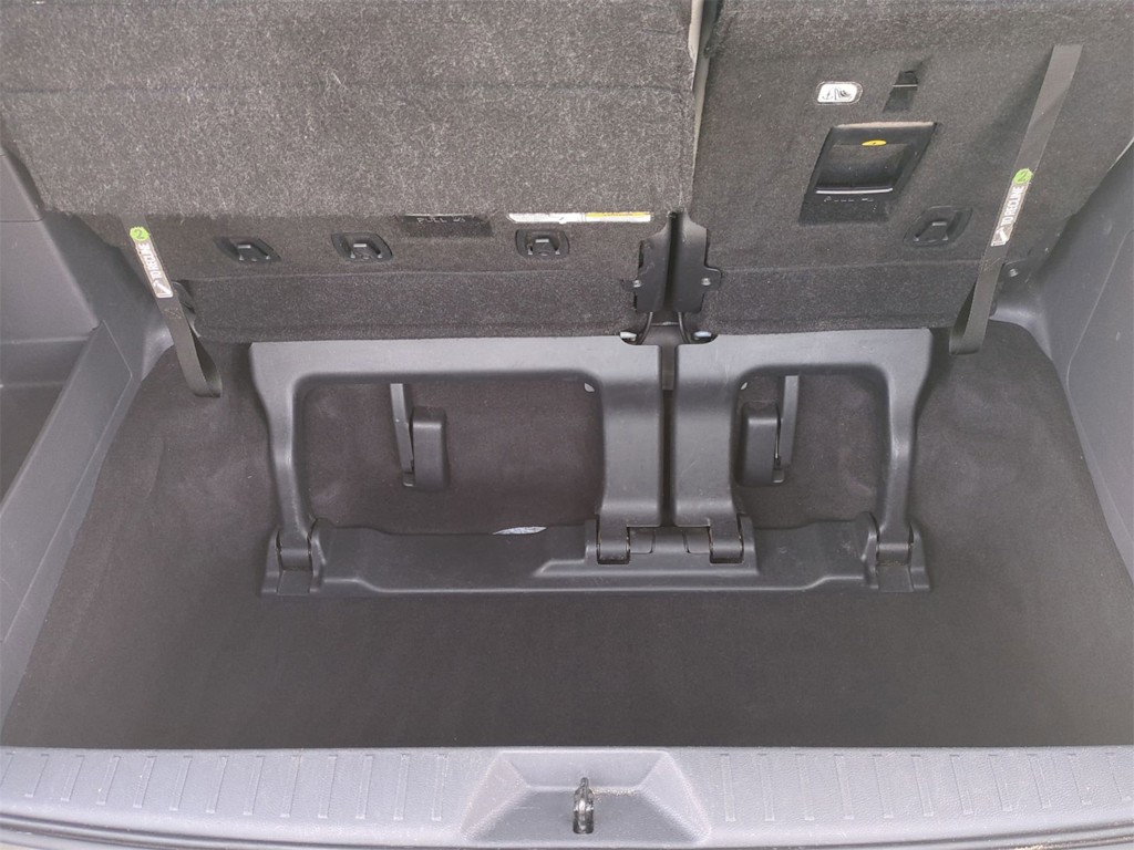 Thumbnail: 2024 Toyota Sienna - 36