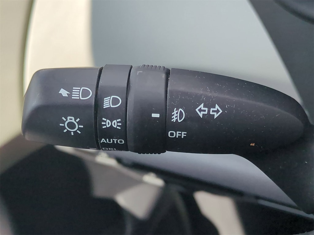 Thumbnail: 2024 Toyota Sienna - 33