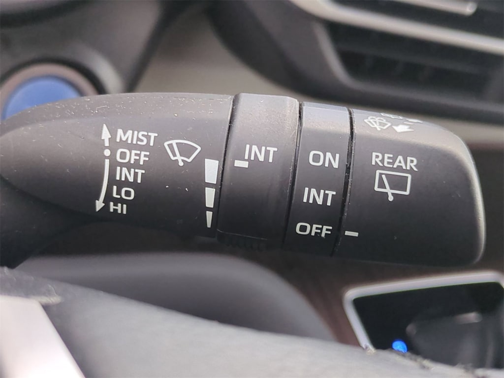 Thumbnail: 2024 Toyota Sienna - 32