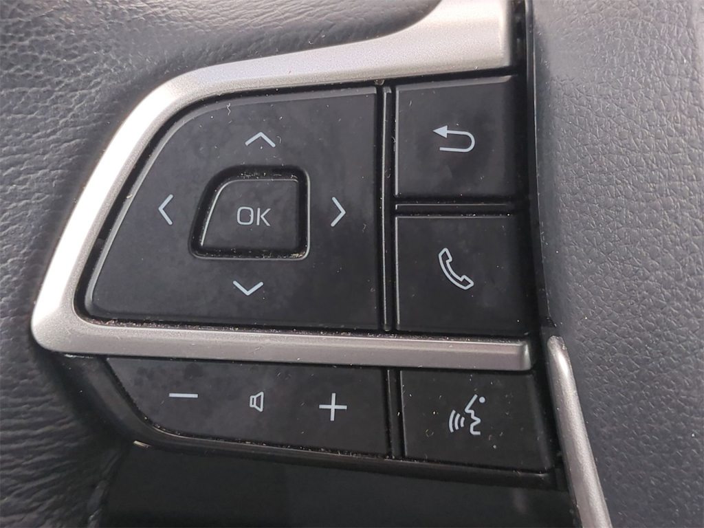 Thumbnail: 2024 Toyota Sienna - 30