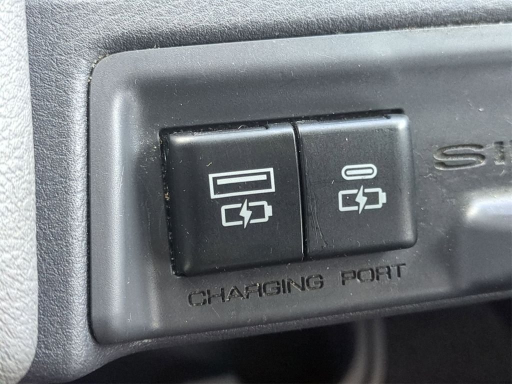 Thumbnail: 2024 Toyota Sienna - 35