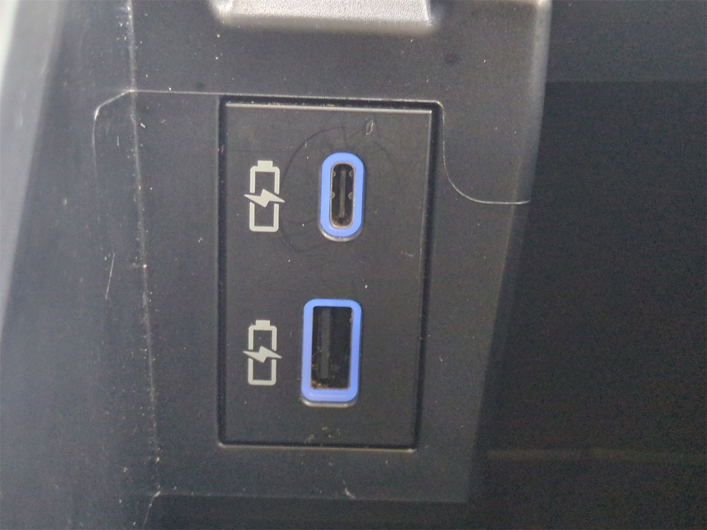 Thumbnail: 2024 Toyota Sienna - 34