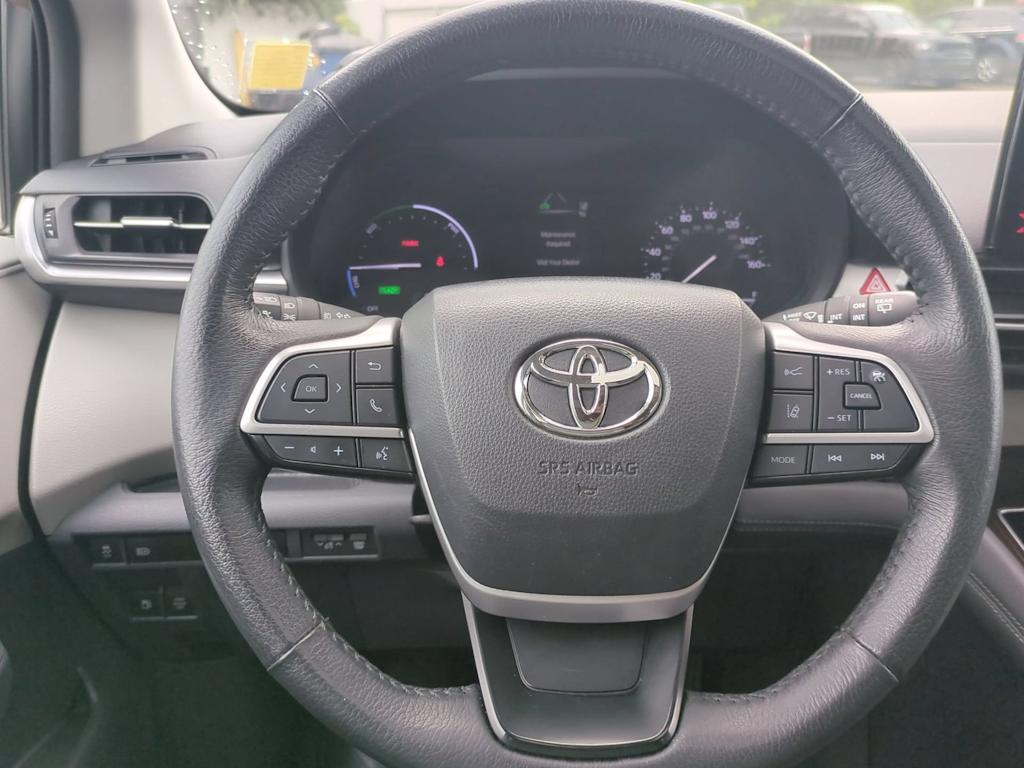 Thumbnail: 2024 Toyota Sienna - 13
