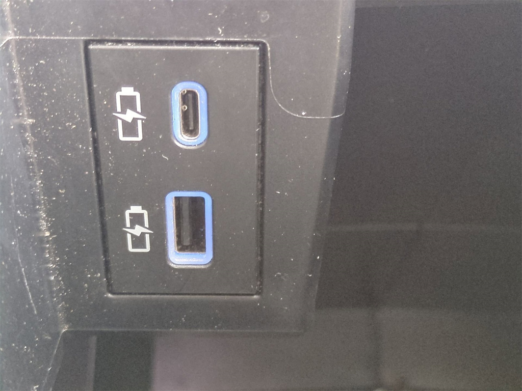 Thumbnail: 2024 Toyota Sienna - 36