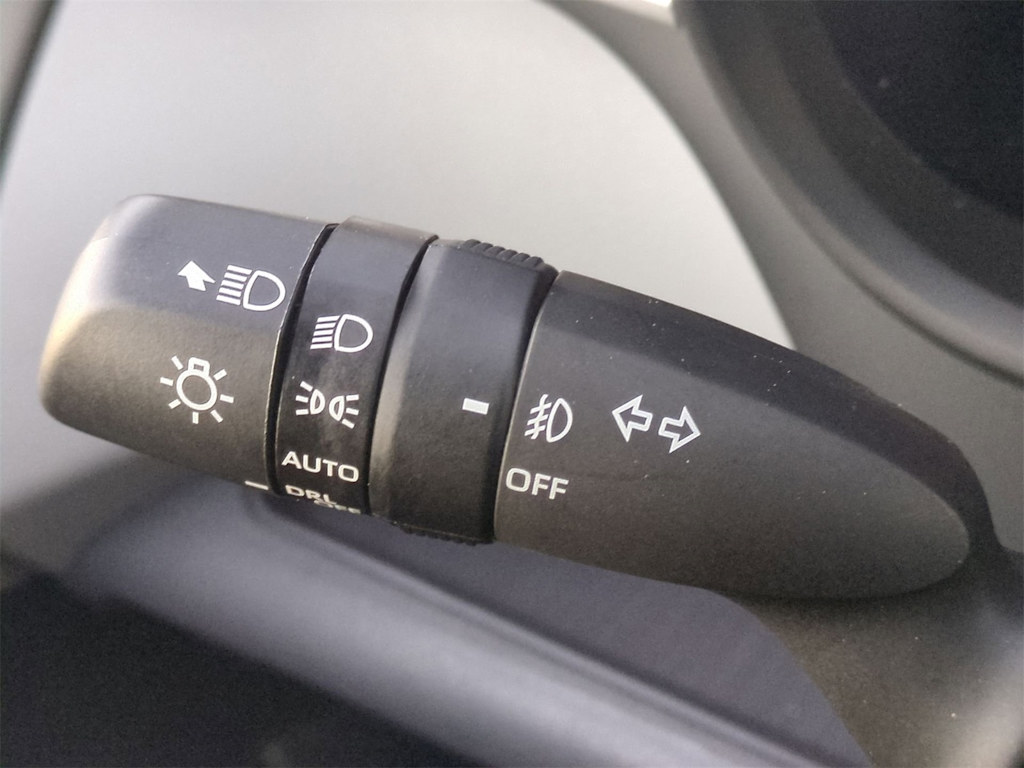 Thumbnail: 2024 Toyota Sienna - 33