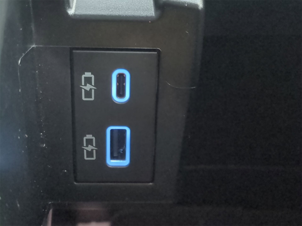 Thumbnail: 2024 Toyota Sienna - 36