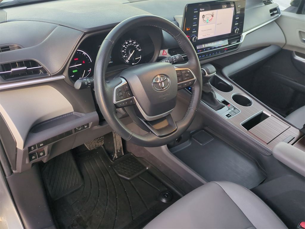 Thumbnail: 2024 Toyota Sienna - 2