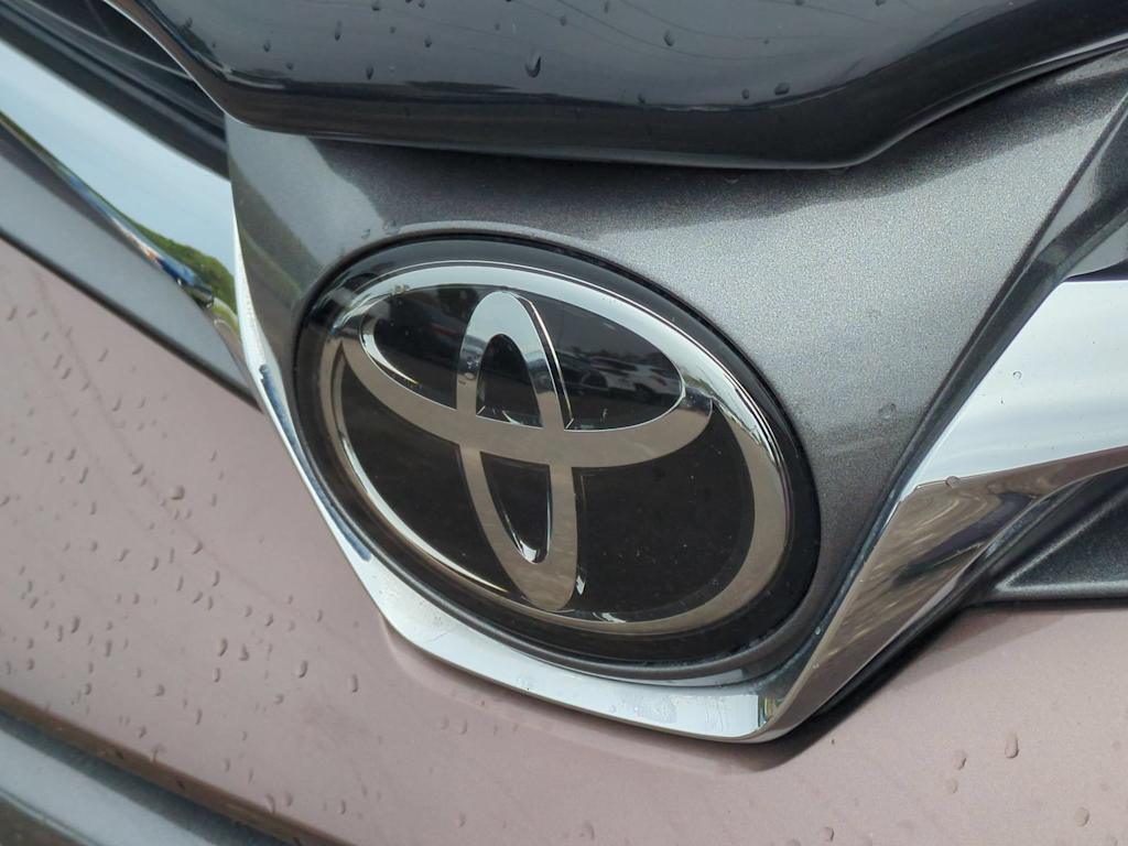 Thumbnail: 2019 Toyota Sienna - 7