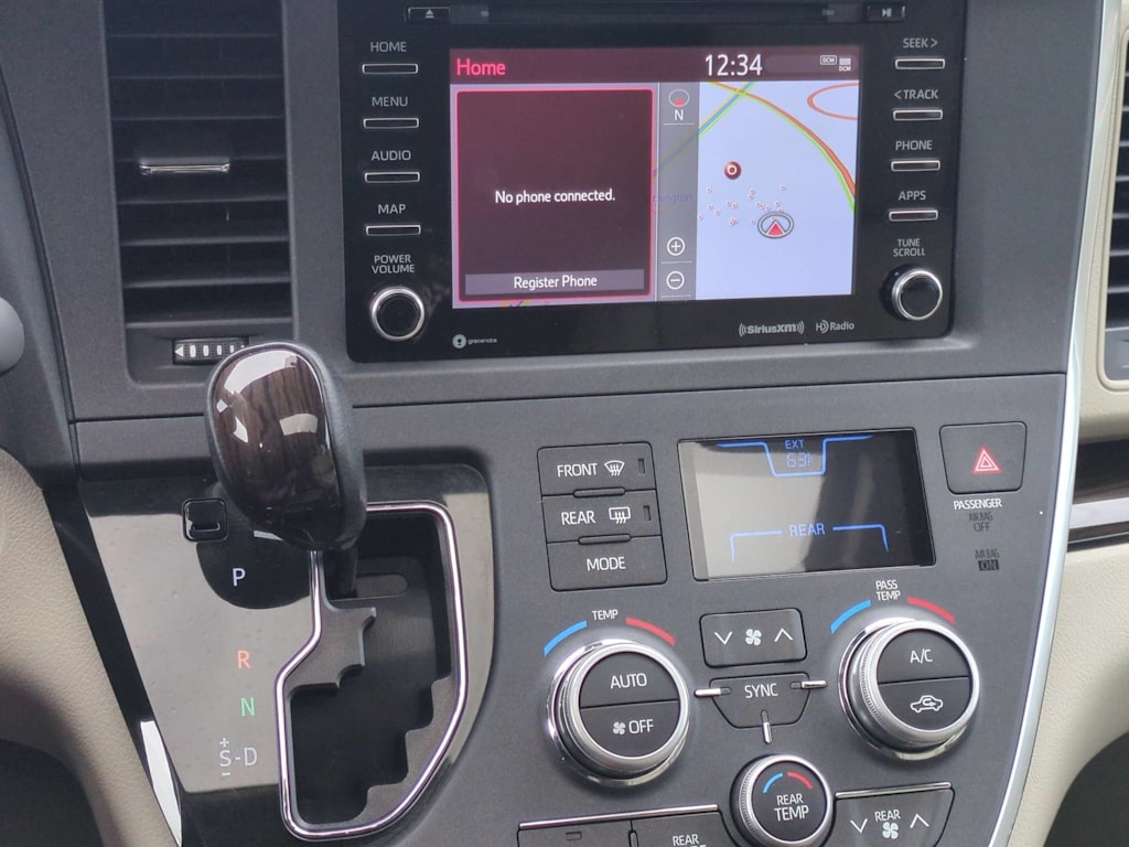 Thumbnail: 2019 Toyota Sienna - 14
