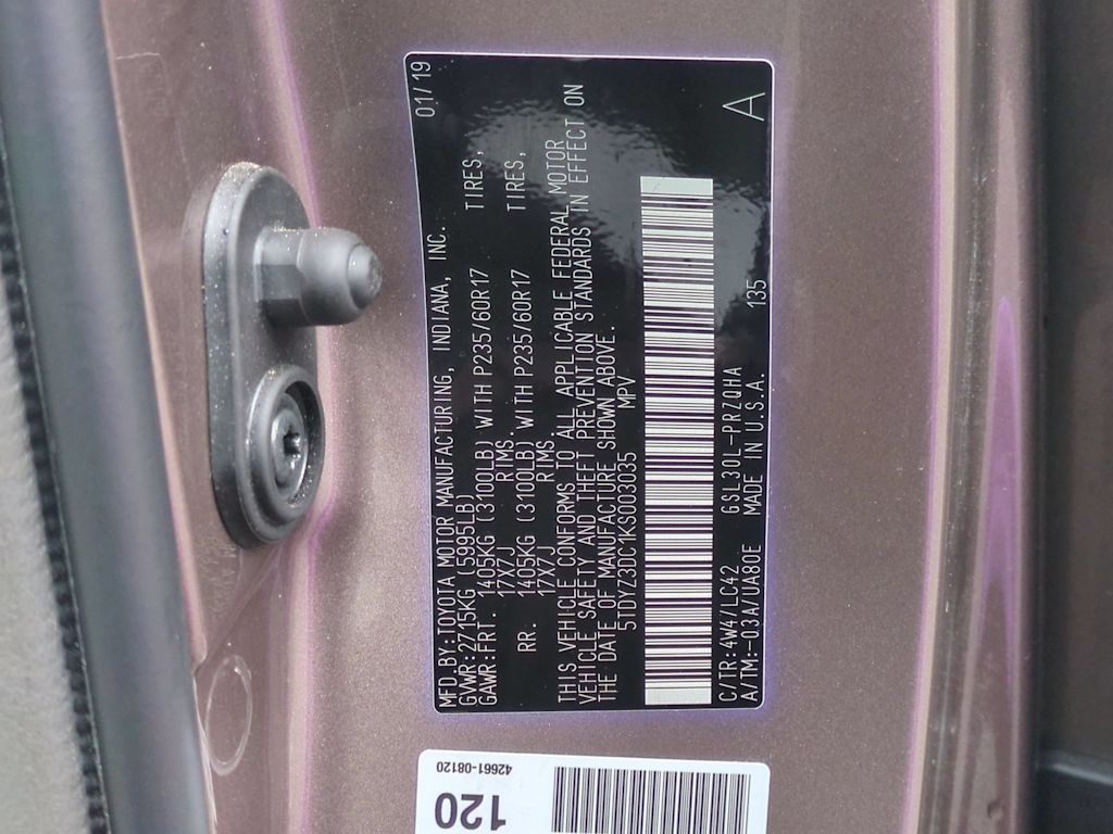 Thumbnail: 2019 Toyota Sienna - 18