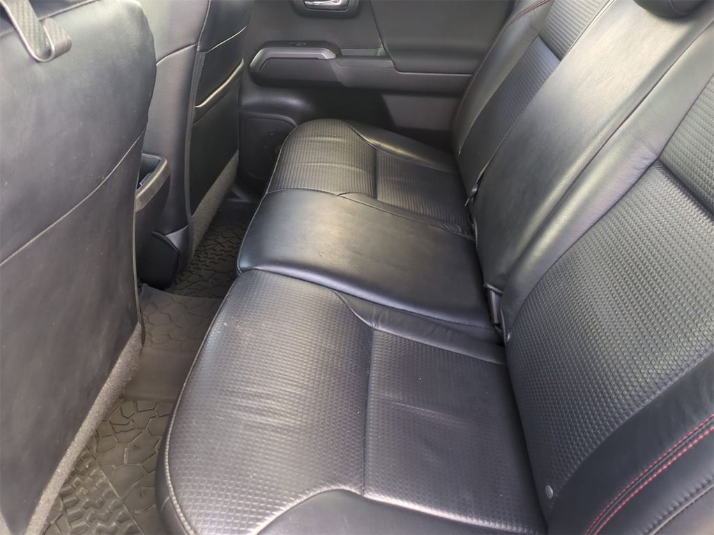 Thumbnail: 2020 Toyota Tacoma - 13