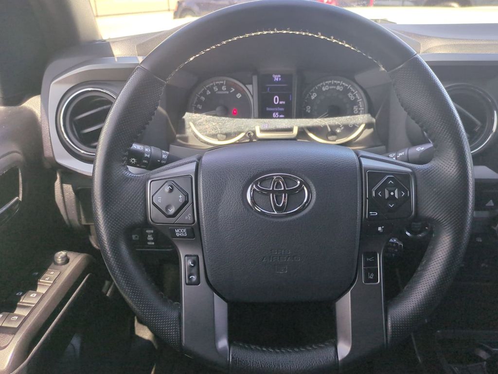 Thumbnail: 2020 Toyota Tacoma - 13