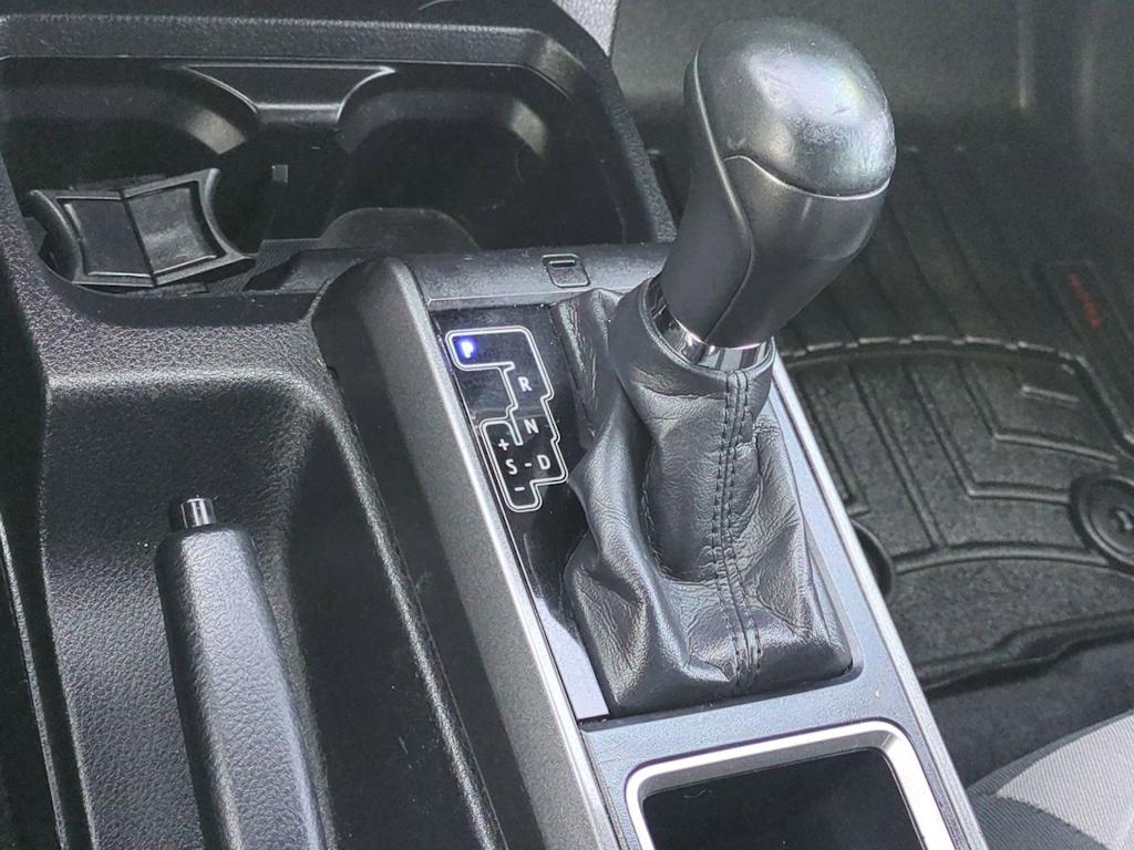 Thumbnail: 2020 Toyota Tacoma - 15