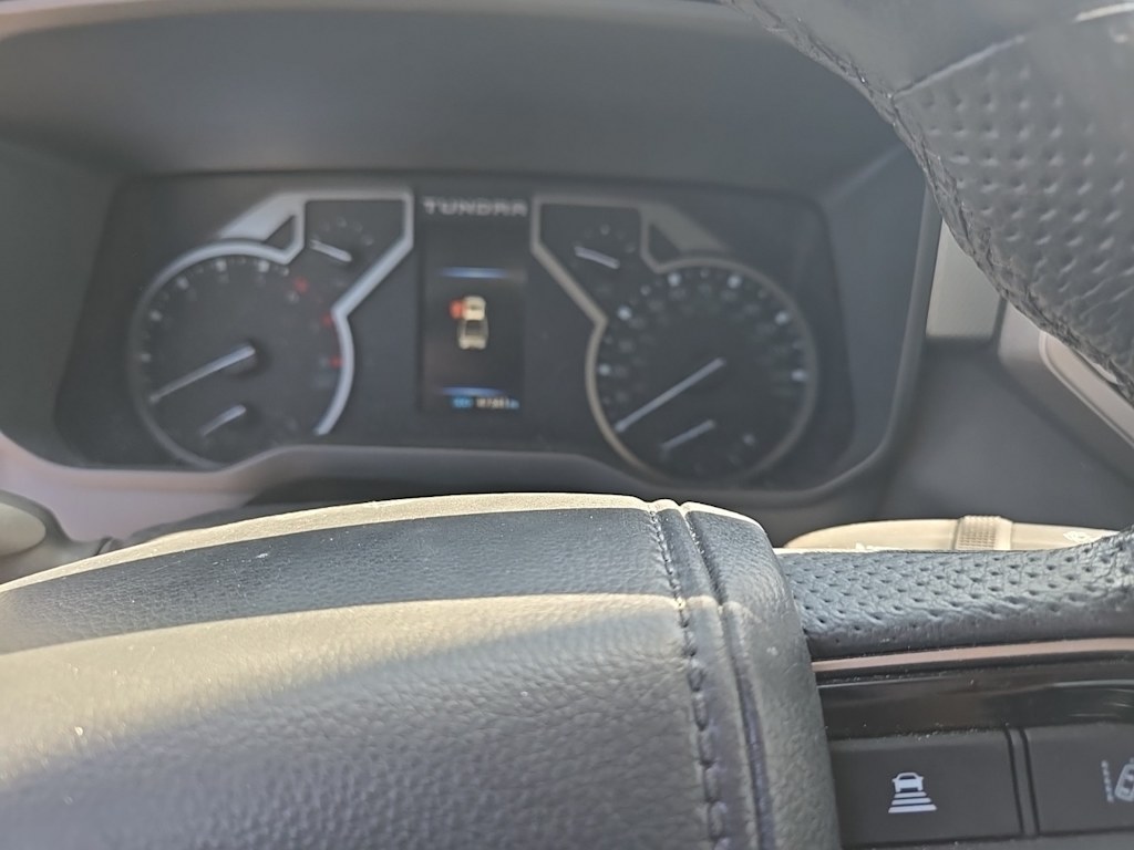 Thumbnail: 2023 Toyota Tundra - 17
