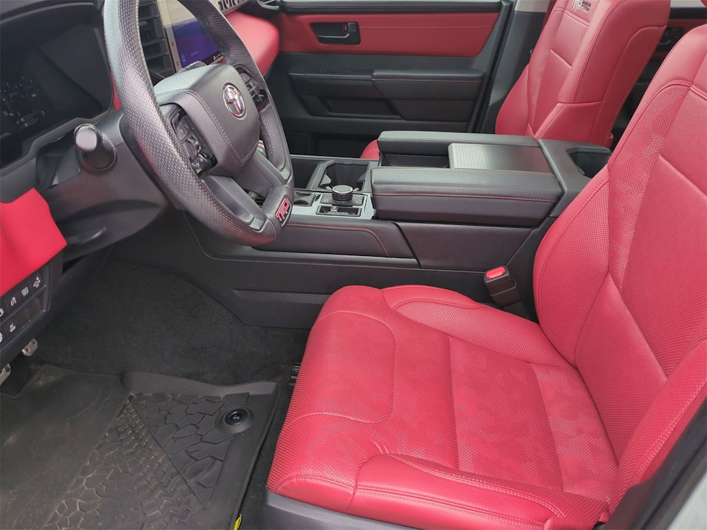 Thumbnail: 2022 Toyota Tundra - 10