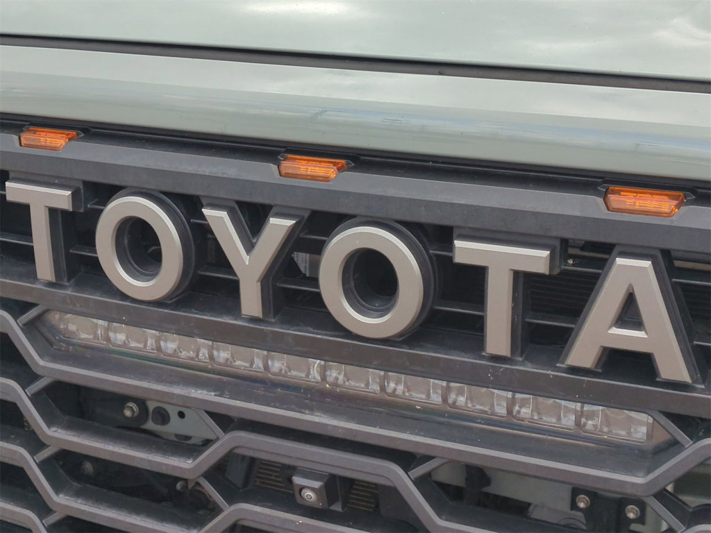 Thumbnail: 2022 Toyota Tundra - 25