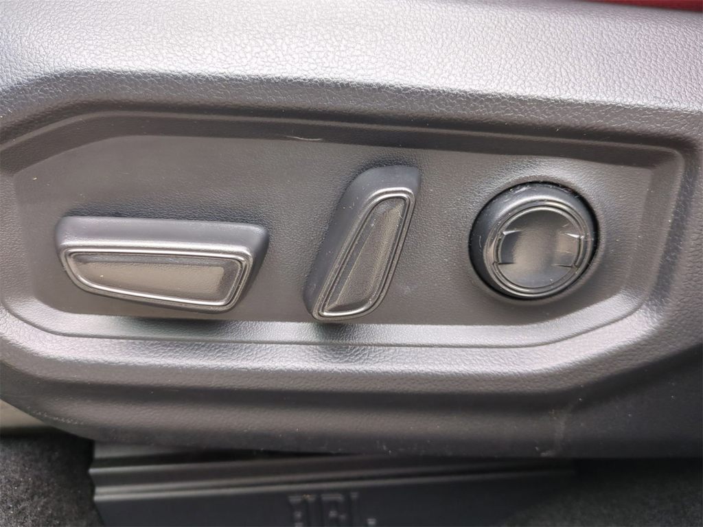 Thumbnail: 2022 Toyota Tundra - 26