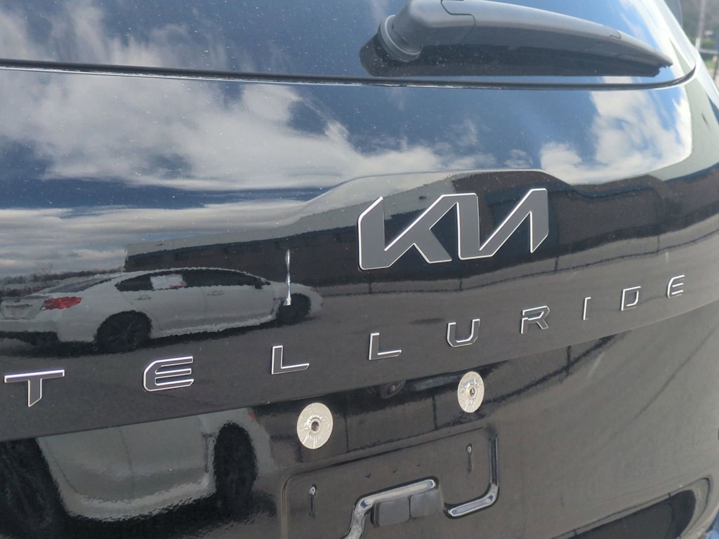 Thumbnail: 2023 Kia Telluride - 26