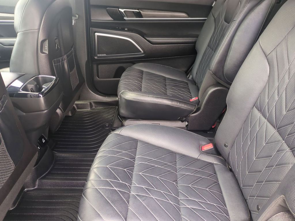 Thumbnail: 2023 Kia Telluride - 12